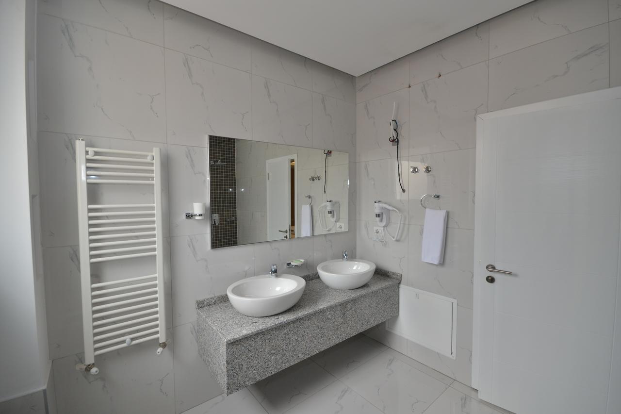 Hotel Veri Peshkopi Esterno foto