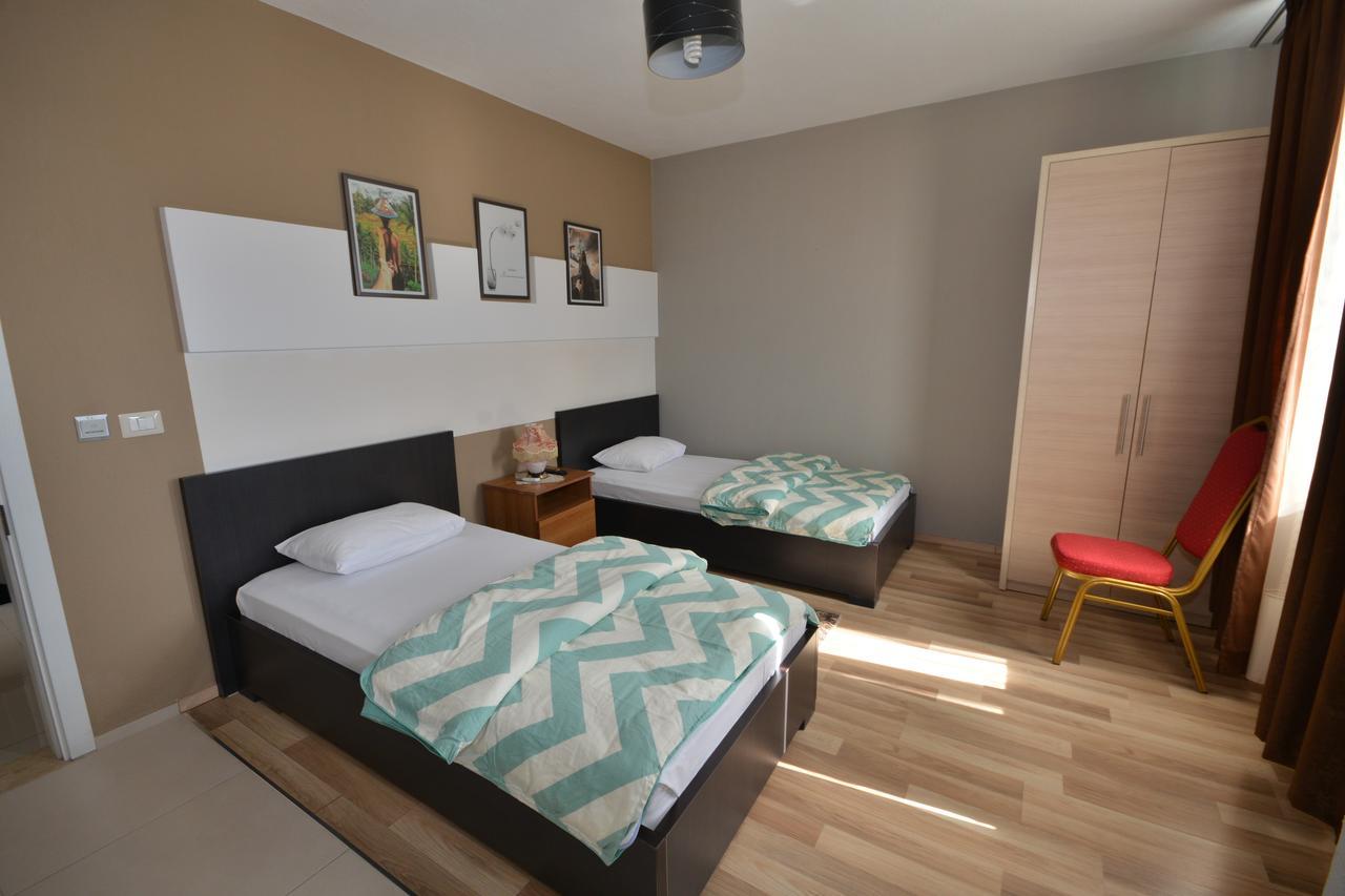 Hotel Veri Peshkopi Esterno foto